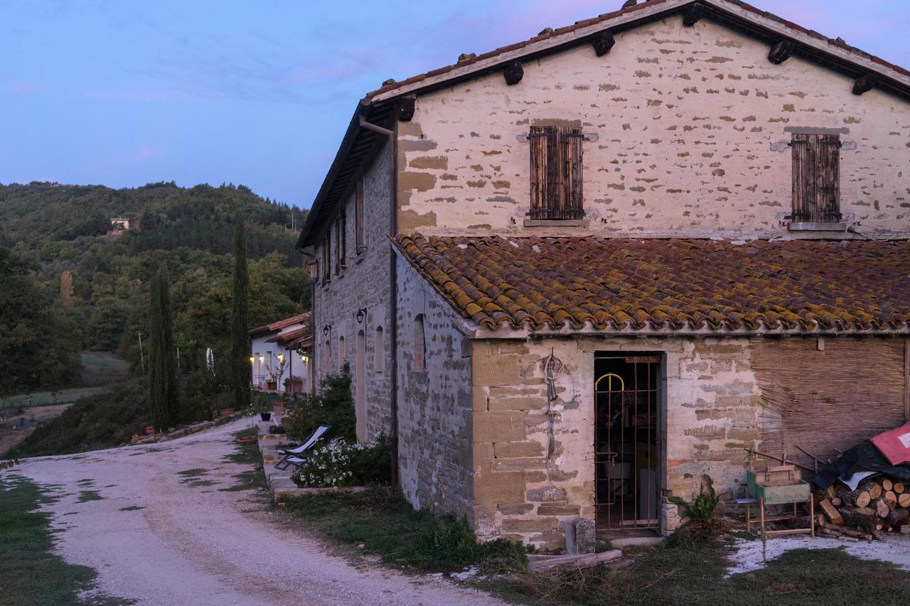 Agriturismo L'Oca Blu Hotel Gubbio Exterior photo